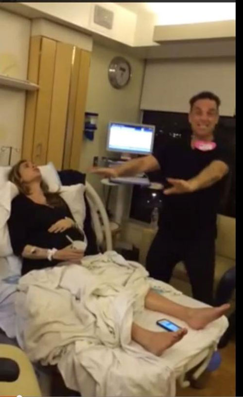 Robbie Williams ve eşinin doğum heyecanı