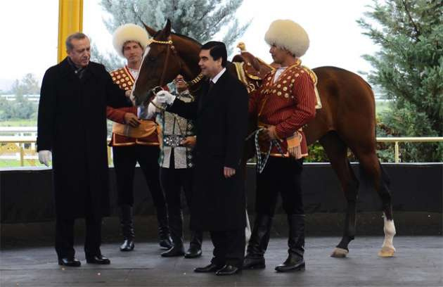 Cumhurbaşkanı Erdoğan Türkmenistan'da