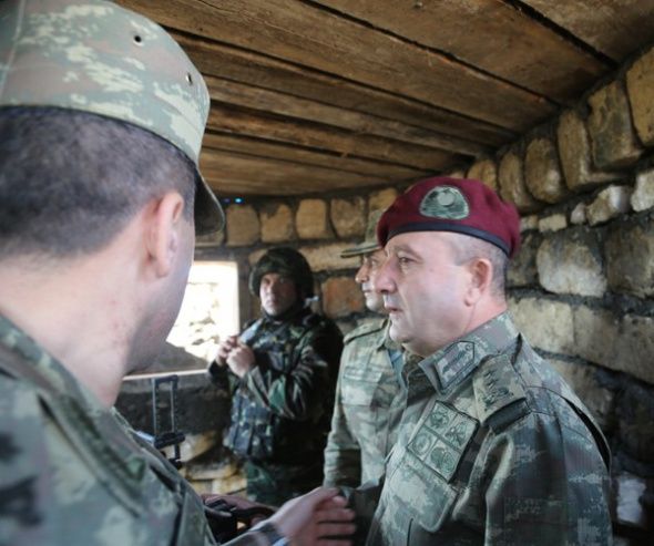 Türk Komutan Azerbaycan-Ermenistan sınır hattında!