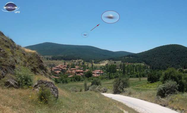 Gel de inanma! Olay UFO fotoğrafları