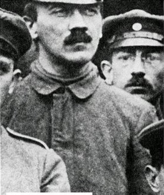 Hitler'in hiç görmediğiniz fotoğrafları