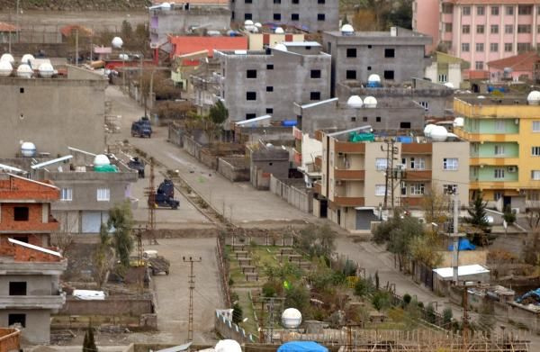 Cizre'de gergin bekleyiş sürüyor!