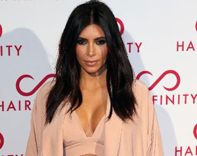 Kim Kardashian neden gülmüyor