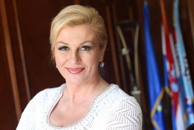 Hırvatistan'ın ilk kadın Cumhurbaşkanı Kolinda Grabar Kitaroviç