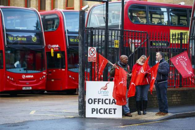 Londra'da otobüs şoförleri grevde