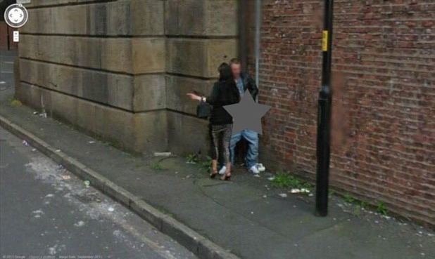 Google kamerası sokakta çok pis yakaladı