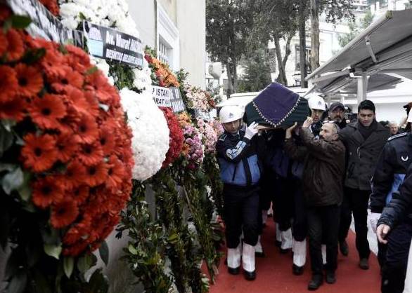 Müzeyyen Senar son yolculuğunda...