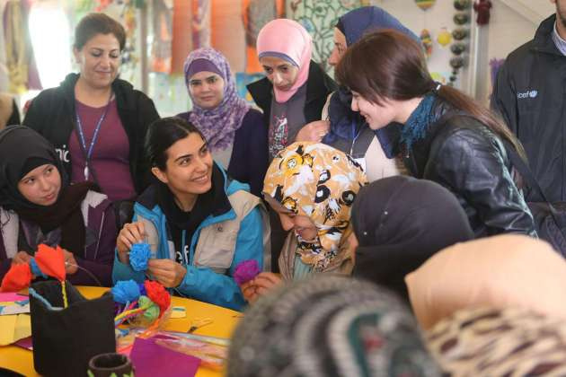Tuba Büyüküstün Suriyeli mültecileri ziyaret etti
