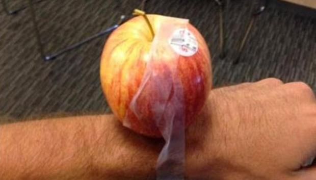 Apple Watch ile böyle dalga geçtiler