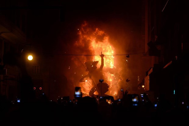 Yolsuzluk yapanların yakıldığı festival 'Las Fallas'