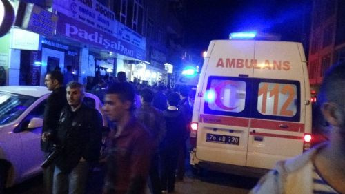 Polis, öğretmen arkadaşını öldürüp intihar etti