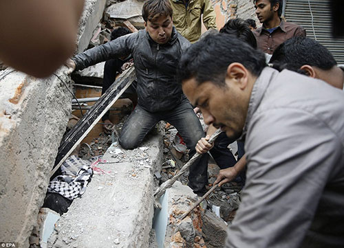 Nepal'de 7.9 büyüklüğünde deprem