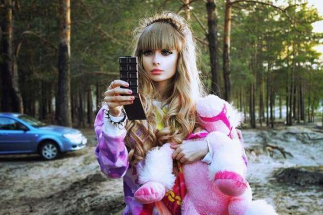Rusların estetiksiz Barbie'si