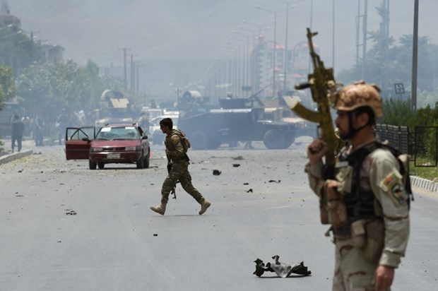 Taliban'dan Afganistan parlamentosuna intihar saldırısı