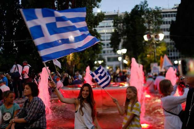 Yunanistan 'hayır'ı kutluyor