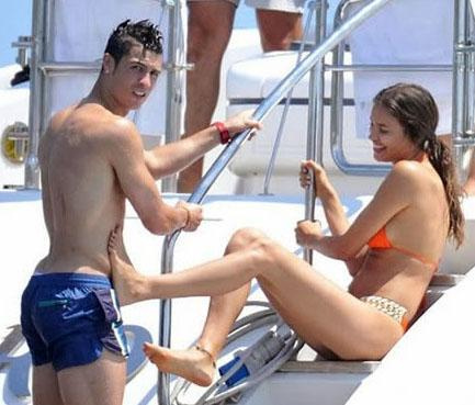 Cristiano Ronaldo'ya sevgili dayanmıyor
