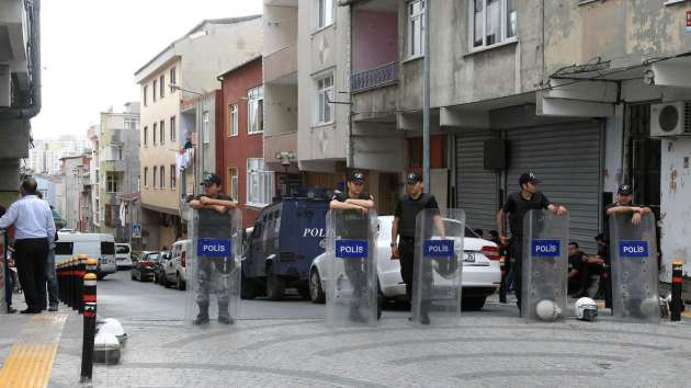 İstanbul'da terör örgütlerine operasyon