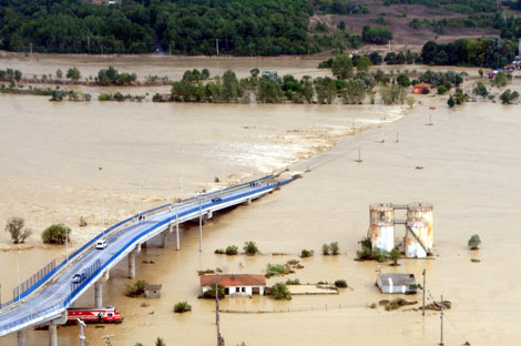 Marmara'yı sel vurdu!