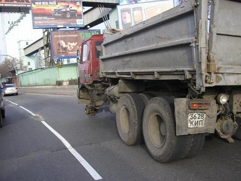 Kamyonun lastiği nerede?