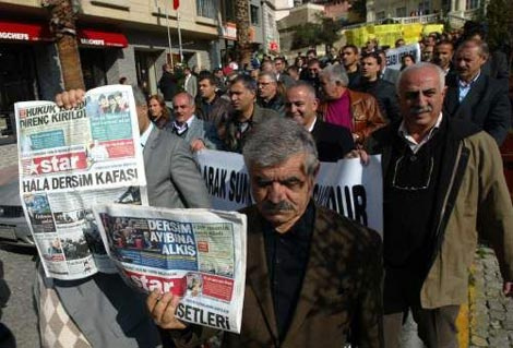 Tunceliler CHP'lilerin üzerine yürüdü