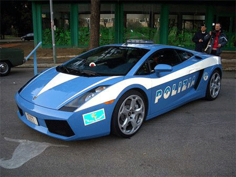 Dünyanın en iyi polis arabaları