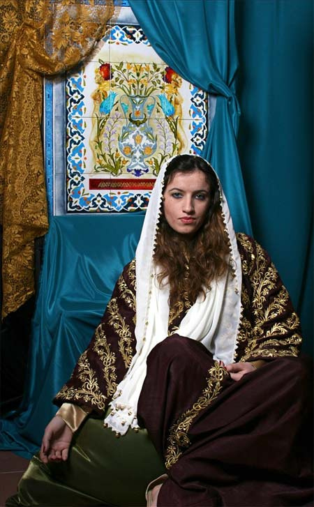 Osmanlı kadınları böyle giyinirdi