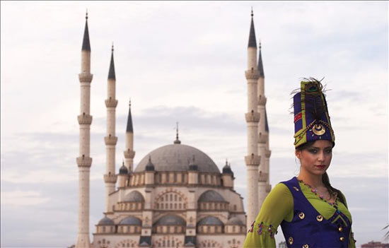 Osmanlı kadınları böyle giyinirdi