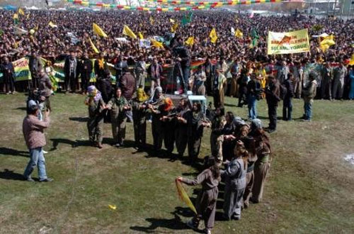 PKK mitingine dönüşen Nevruz kutlaması