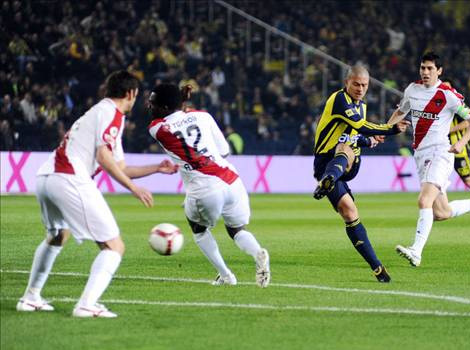 Fener 12'den vurdu