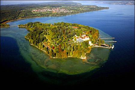 Çiçek adası Mainau