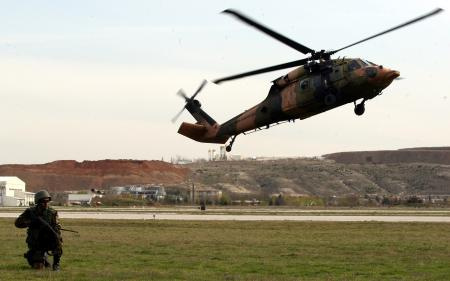 Kara Kuvvetleri’nin kadın pilotları