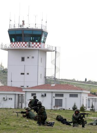 Kara Kuvvetleri’nin kadın pilotları