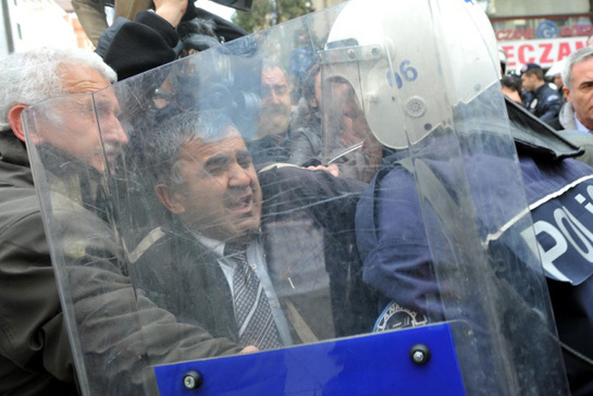 Ankara'da Tekel savaşı