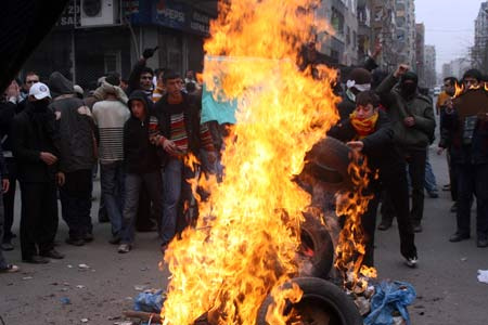 Diyarbakır'da DTP yürüyüşü!