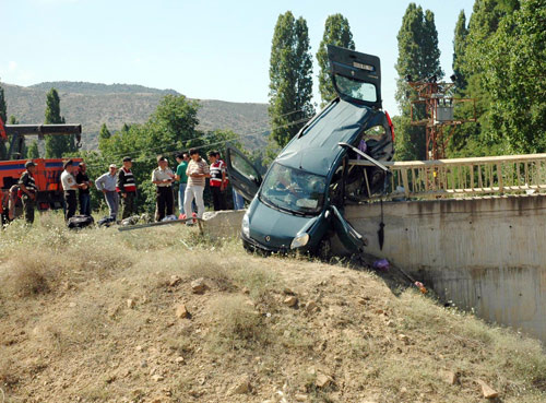 Köprüde aile faciası