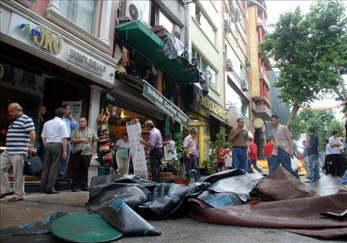 İstanbul'da hortum paniği