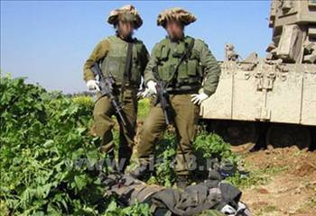 İsrailli askerden şok fotoğraflar