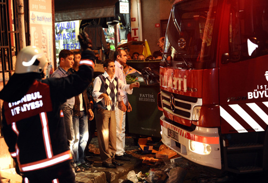 Kumkapı'da korkutan yangın