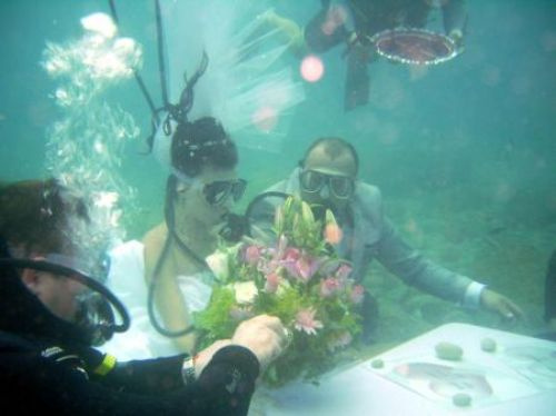 Su altında romantizm 