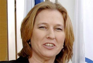 Livni gazetecilerle buluştu