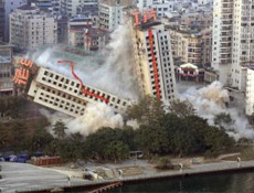 Çin işi bina böyle yıkılır (video) 
