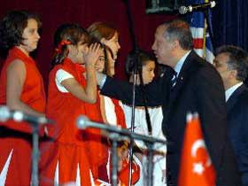 Erdoğan Türklere konuştu