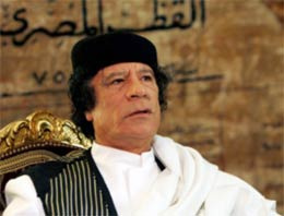 Kaddafi ve  ailesine ağır darbe!