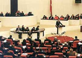 Meclis’te Adnan Hoca tartışması
