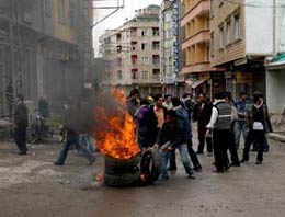 Nevruz kutlamalarına polis müdahalesi