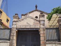 Bahçelievler'de kilise görevlisine saldırı