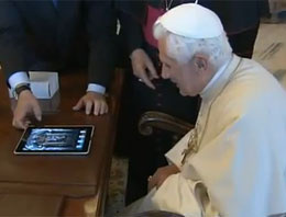 Papa 16. Benedict interneti sevdi!