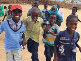 Somali'de yüzler ilk kez böyle gülüyor