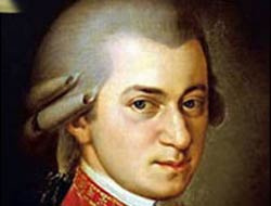 Mozart külliyatı internette