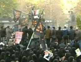 İranlı protestocular İngiliz büyükelçiliğine girdi